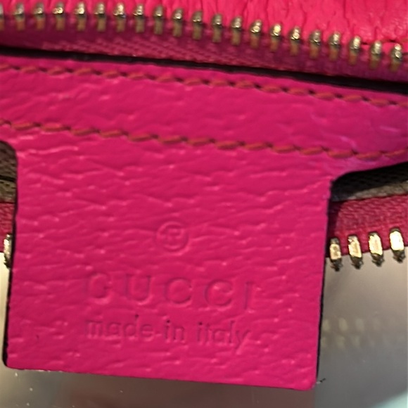 Gucci Flora Floral Canvas Shoulder Bag w-Hot Pink Trim - Picture 13 of 16